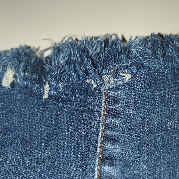 Lucky Jeans - Picture 2 of 4